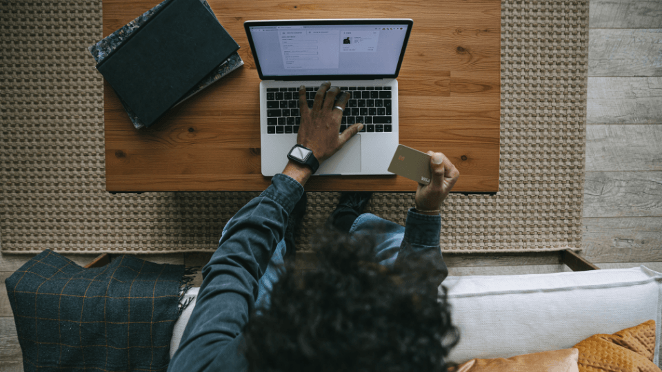 Simulcast vs. Timed Online Auctions: Pick the Right Format
